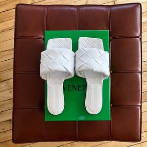 BOTTEGA VENETA Flat Sandal-Brand New in box and dust bag -